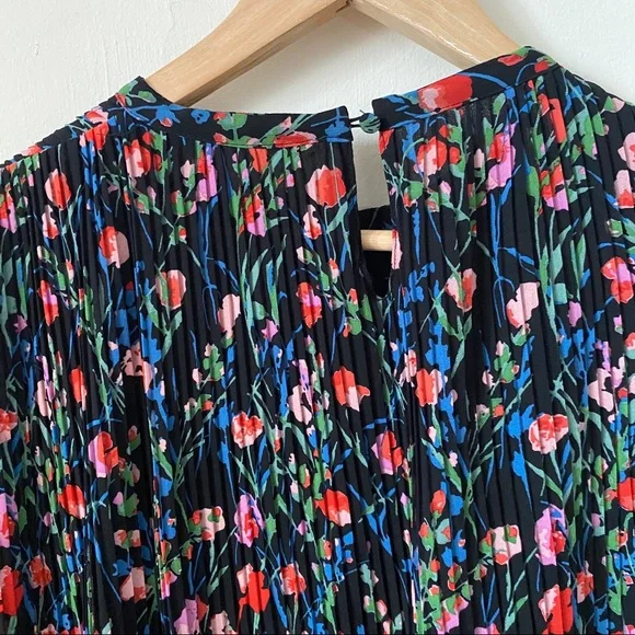 NWT | Zara Annie Dress Pleated Floral Print Medium - Picture 8 of 9